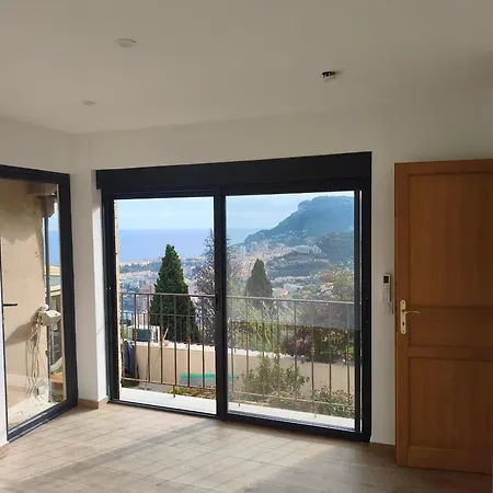 House With Sea And Mountain Views Next To Monaco * Roquebrune-Cap-Martin